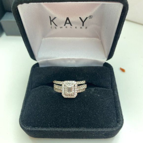 Engagement ring with enhancer. - Picture 3 of 5